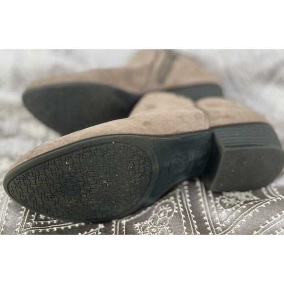 Ankle Boots - Fall Booties - Daisy Fuentes Size 6- Brown Boots - Picture 6 of 9